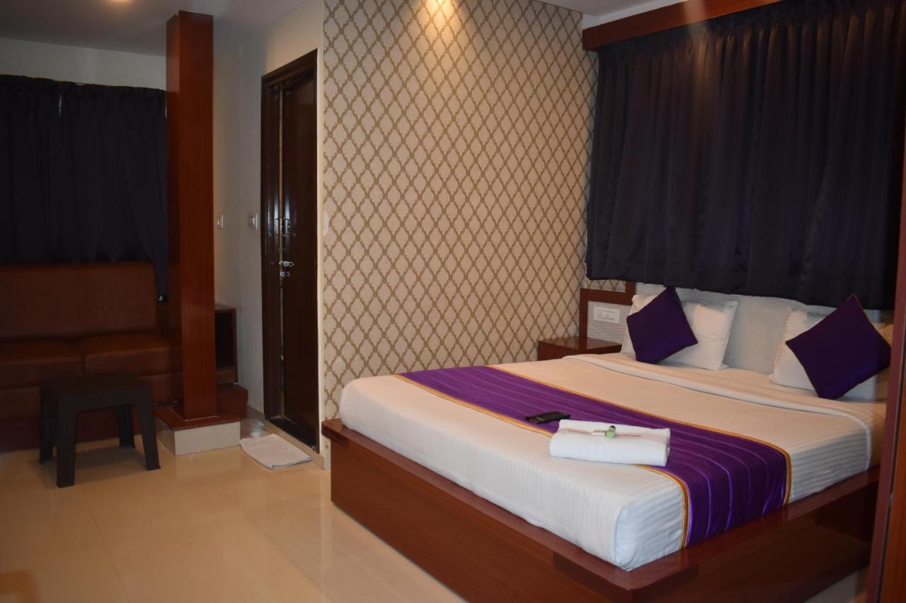 Hotel Ur Comforts Jayanagar Bangalore Exterior photo