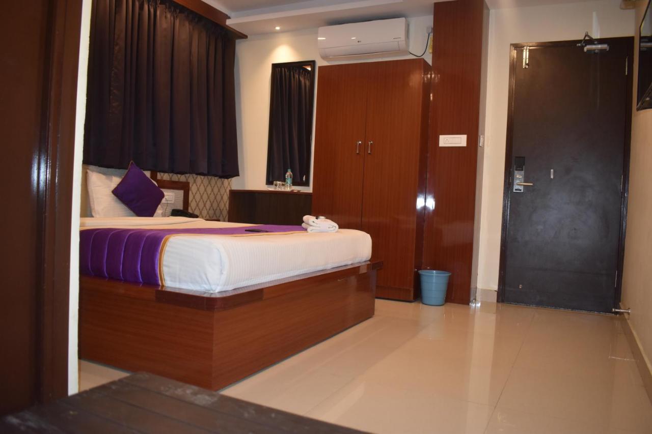 Hotel Ur Comforts Jayanagar Bangalore Exterior photo