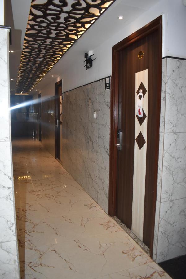 Hotel Ur Comforts Jayanagar Bangalore Exterior photo
