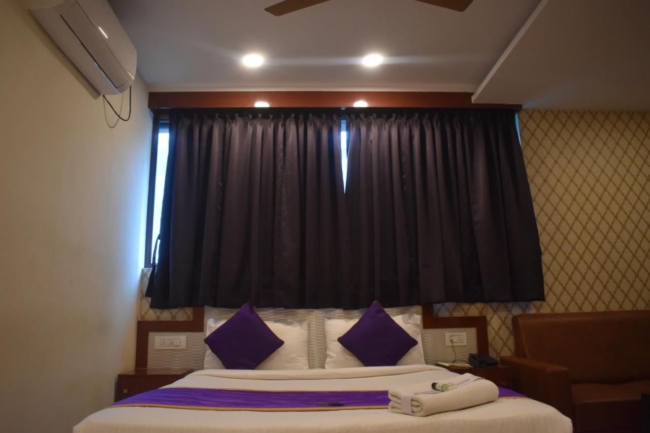 Hotel Ur Comforts Jayanagar Bangalore Exterior photo