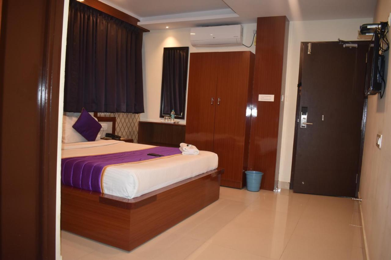 Hotel Ur Comforts Jayanagar Bangalore Exterior photo
